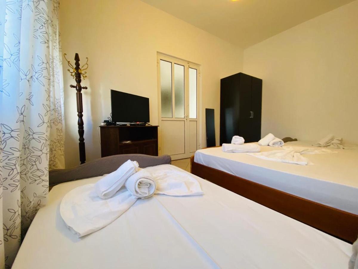 Hercules House Hotel Sarande Exterior photo