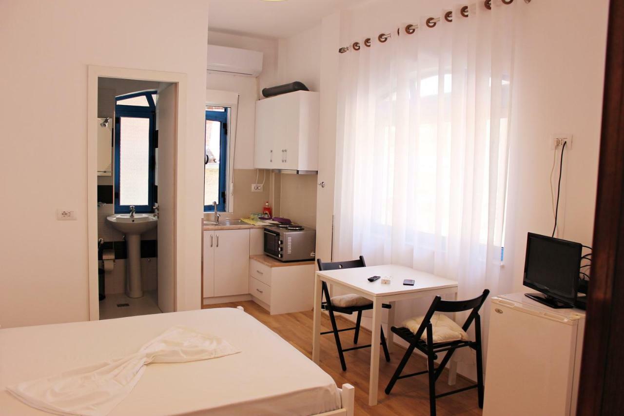 Hercules House Hotel Sarande Exterior photo